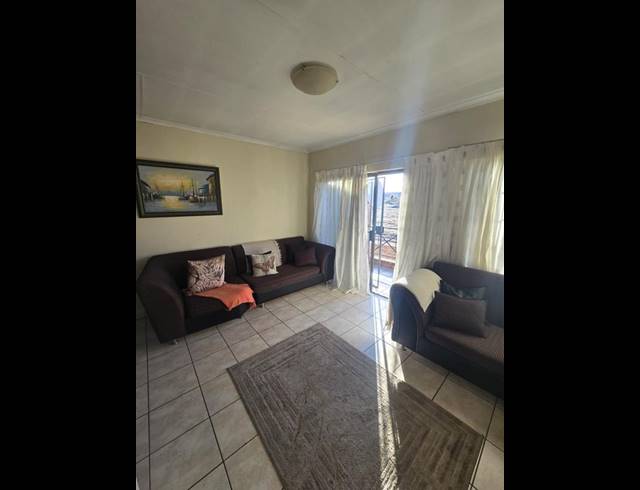 2 BEDROOM TOWNHOUSE FOR SALE IN KOOKRUS